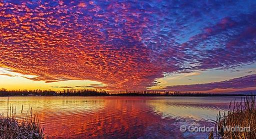 Rideau Canal Sunrise_22648-9.jpg - Photographed along the Rideau Canal Waterway near Merrickville, Ontario, Canada.